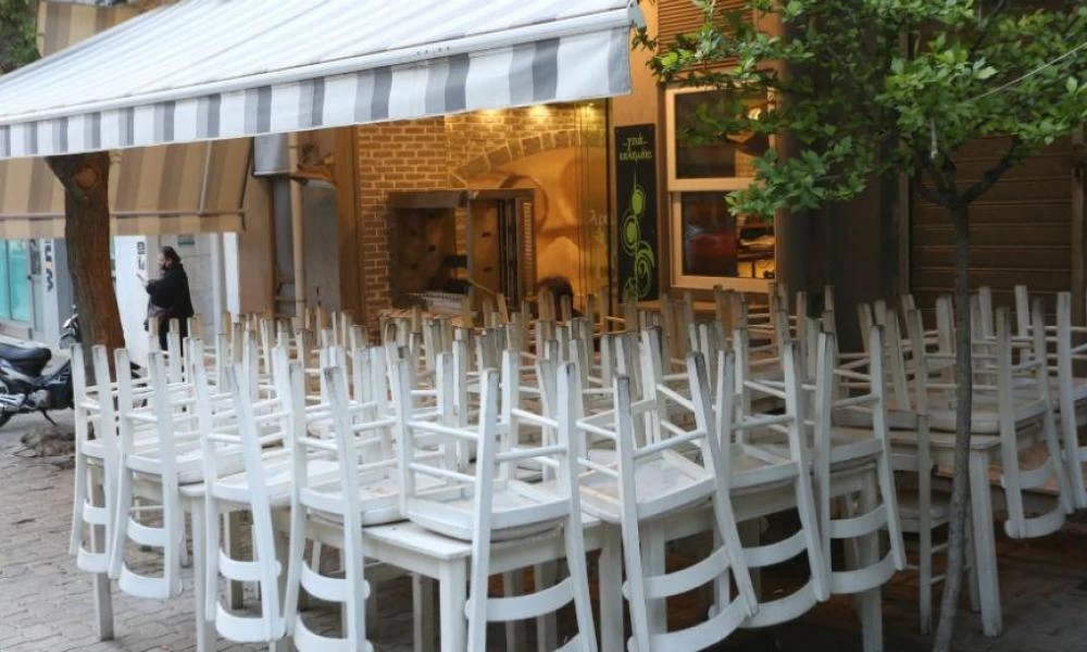 Εστίαση: Άνοιγμα των καταστημάτων στις 25 Μαΐου εξετάζει η κυβέρνηση